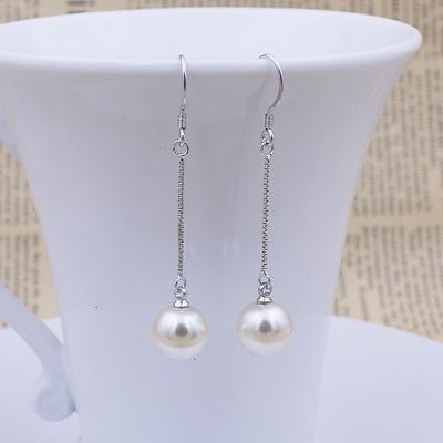 Eleganti orecchini lunghi da donna con perle finte, orecchini in argento con perle di conchiglia, orecchini da principessa con gancio per l'orecchio coordinato