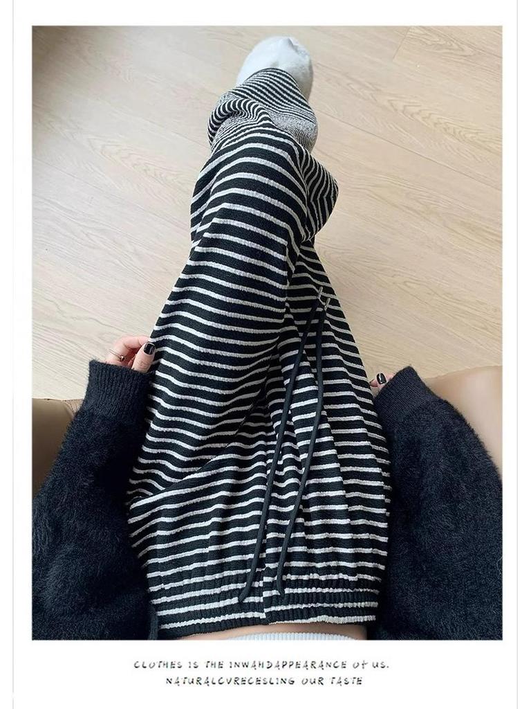 Women's High Waist Black & White Striped Petite Wide Leg Pants - Fleece Lined for Autumn/Winter
