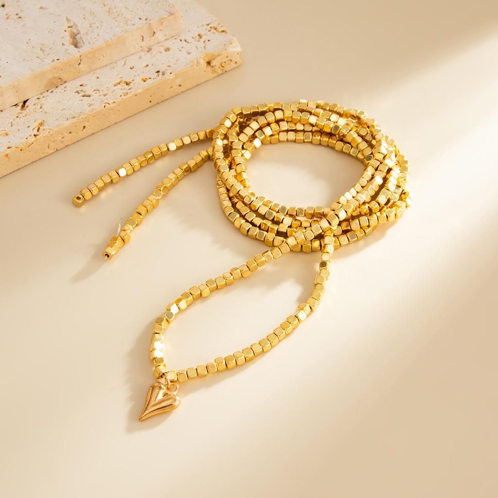 Fashion Gold Color Love Heart Pendant Necklace Women Vintage Beaded Chain Long Necklace Sweater Chain Jewelry Accessories