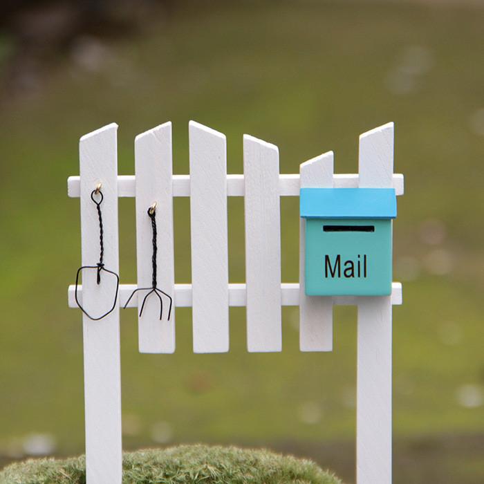 Fresh Small Resin Mailbox Fence Micro Landscape Decor For Gift And Scene Party