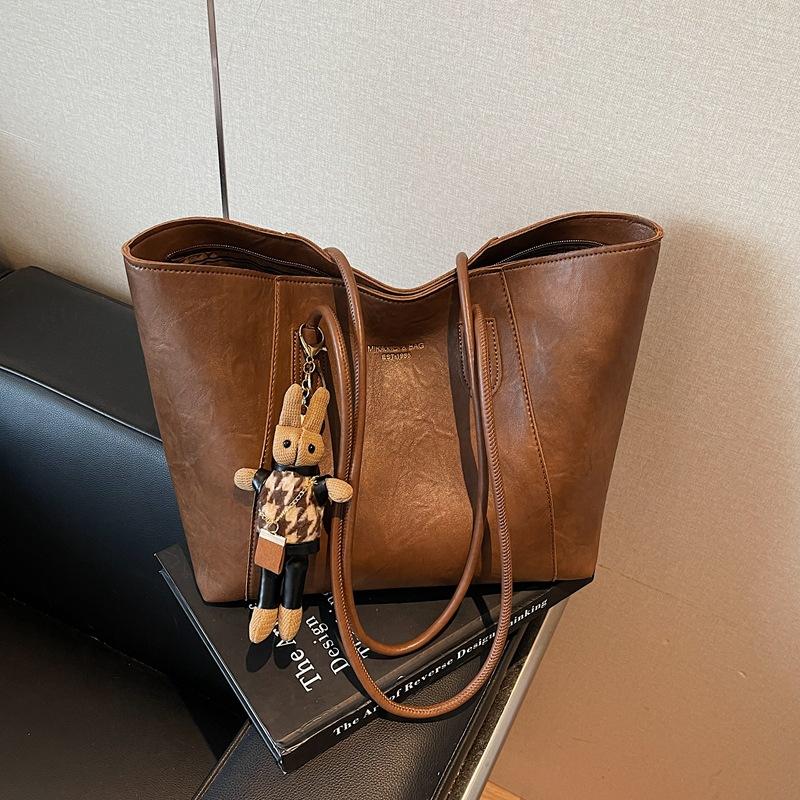 Premium Sense Retro Bag Women's Autumn and Winter 2025 Popular Texture Versatile Shoulder Bag Large Capacity Tote Big Bag