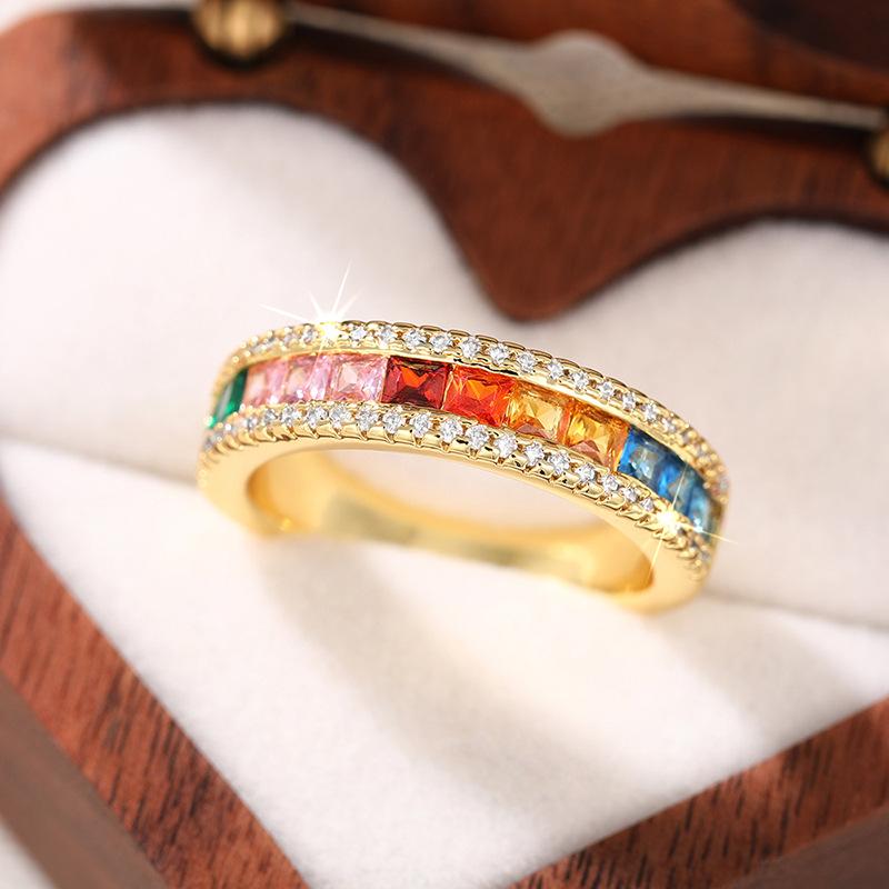 Raffinato Anello in Zircone Sintetico Colorato, Alone Trasparente a Doppio Strato, Può Essere Stratificato Come Gioiello, Per l'Uso Quotidiano, Adatto per Essere Regalato