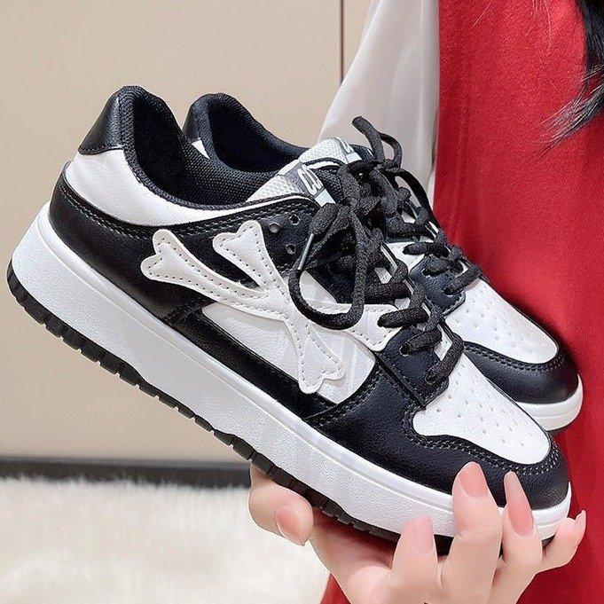 Women's Sneakers  Autumn and Winter New Thick Bottom Heighten Soft Bottom Lightweight Black and White Panda Women's Casual Sneaker Mixed Batch