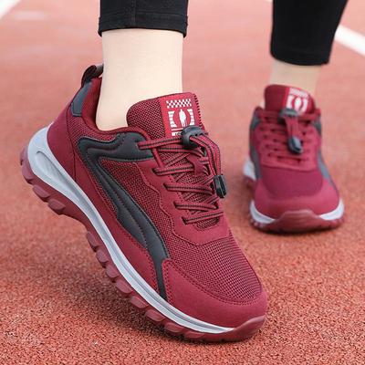 Încălțăminte pentru femei – Adidaşi