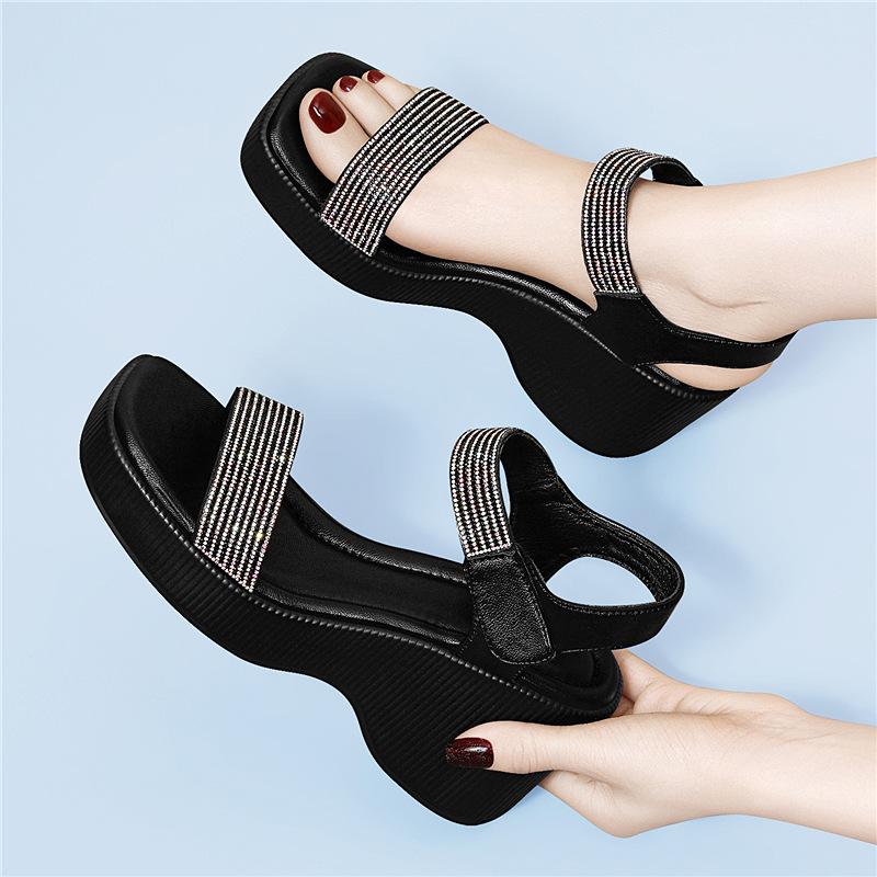 Mom Sandals Women's Shoes for Summer Flat Mid-slip Soft-sole Slippers Comfortable Middle-aged Old Lady Shoes