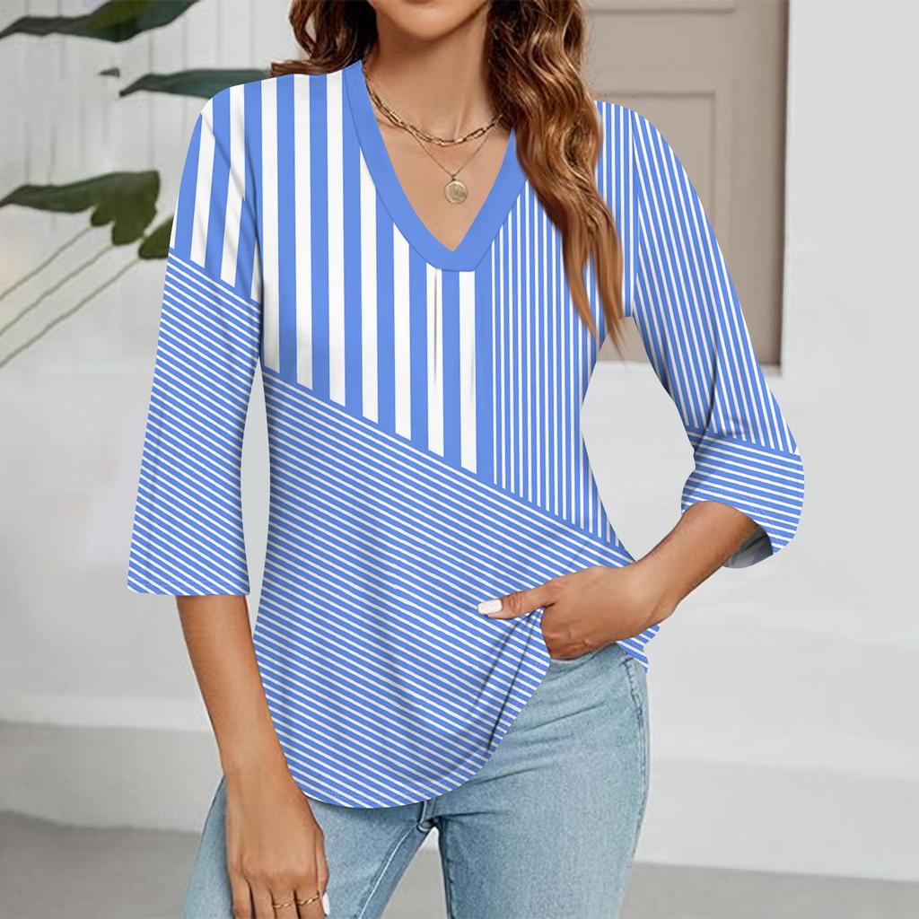Women's V-neck Gradient Print Three-quarter Sleeve Fashion Top
