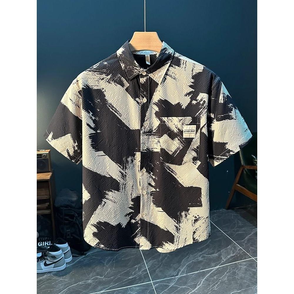 Light Luxury Ink Casual Printed Short-sleeved Shirt