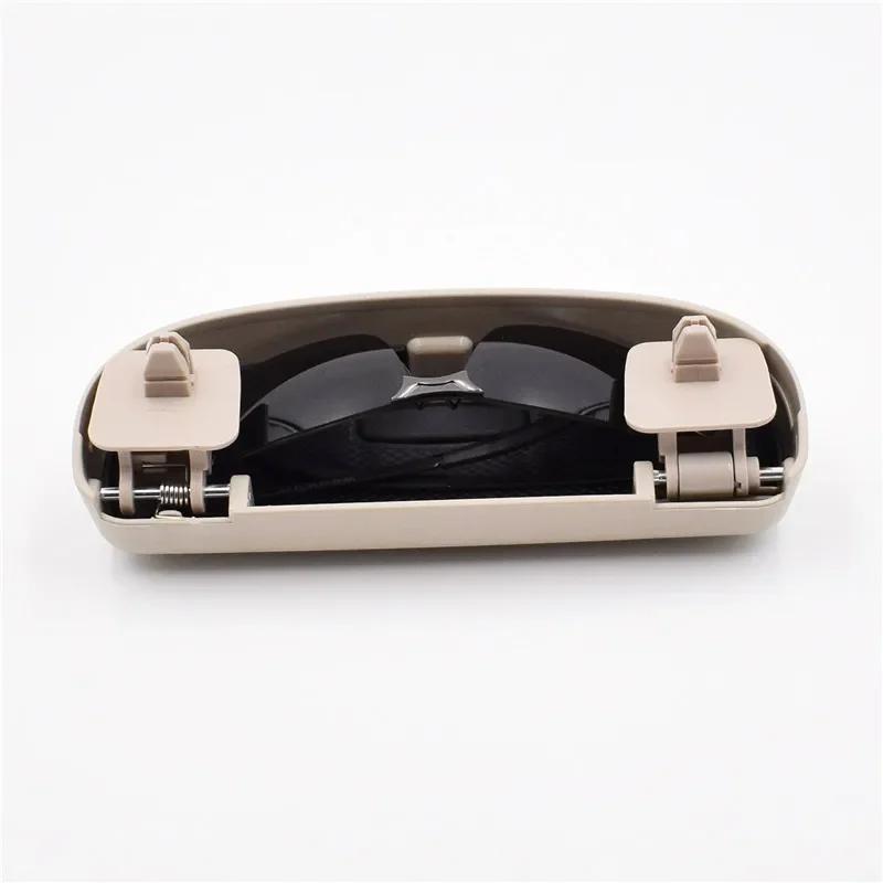 

NEW Style Car Glasses Holder Case for BMW X2 F47 X1 F48 2016- Glasses Storage Box бежевий