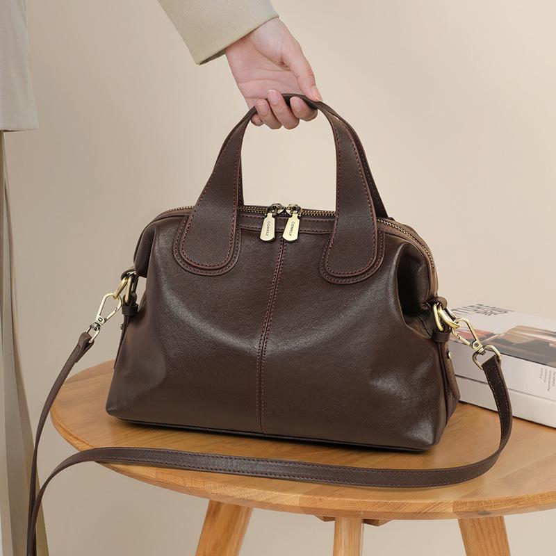 2025 New Women's Bag Autumn Winter Fashion Single Shoulder Handbag Crossbody Bag Large Capacity Boston Bag