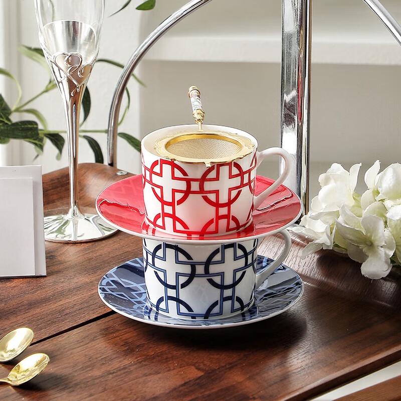 WOOCH Exquisite Ceramic Cup and Saucer Gift Set