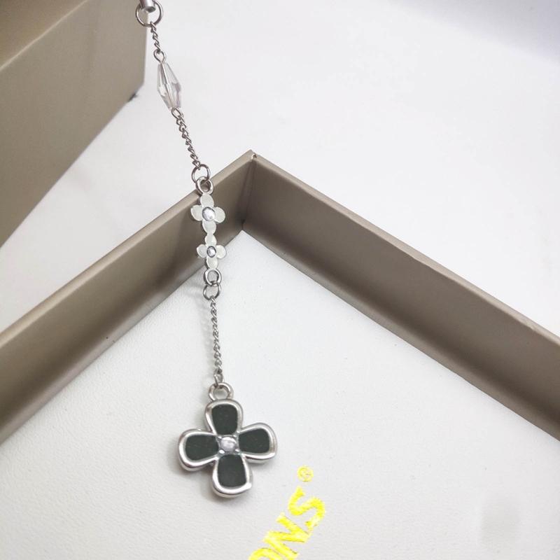 Clovers Pendant Mobile Phone Chain Cartoon Anime Flower Hanging Pendant Phone Straps Rope Phone Lanyard Bag Decoration