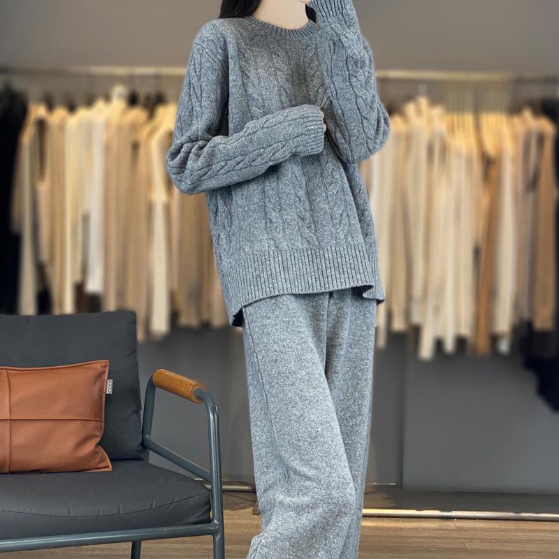 Women's Pure Wool Cable Knit Sweater Set - Autumn/Winter 2025 Trend: Loose, Thick, Round Neck, Long Sleeve.
