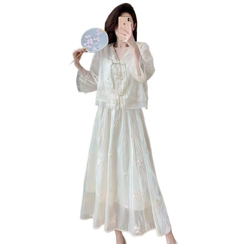 Chinese Style Frog Button Embroidered Qipao Dress - Loose Fit, Flaw-Hiding, Two-Piece Look for Summer