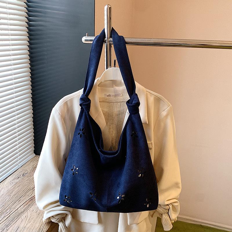 Suede bag women's large-capacity new autumn and winter retro shoulder mother and child bag commuter tote bag