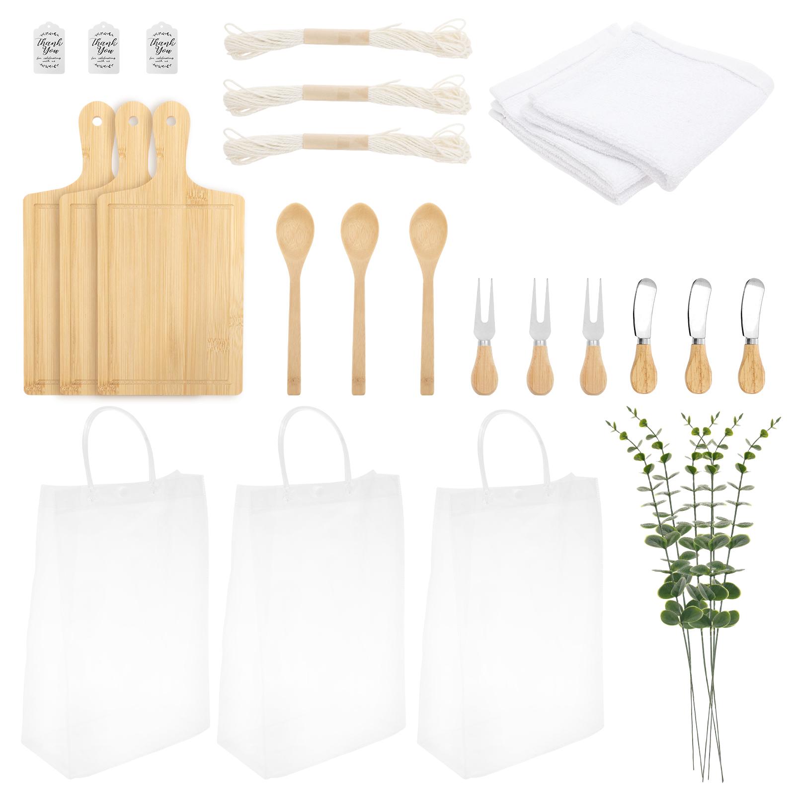 

Приз на Baby Shower 3 набори Дерев яна сирна дошка Ложка Вилка Масляні ножі Мотузка Рушник Подячна листівка та Подарунковий пакет Подарунки на Baby Shower