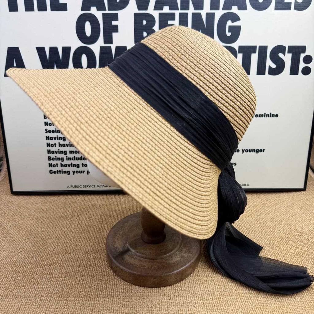 Hepburn style retro straw woven big brim sun hat women's chiffon streamer sunscreen hat travel photo show face small sun hat