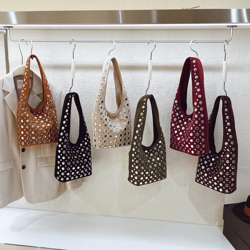 Women's Retro Punk Rivet-Studded Shoulder Bag - European/American Style