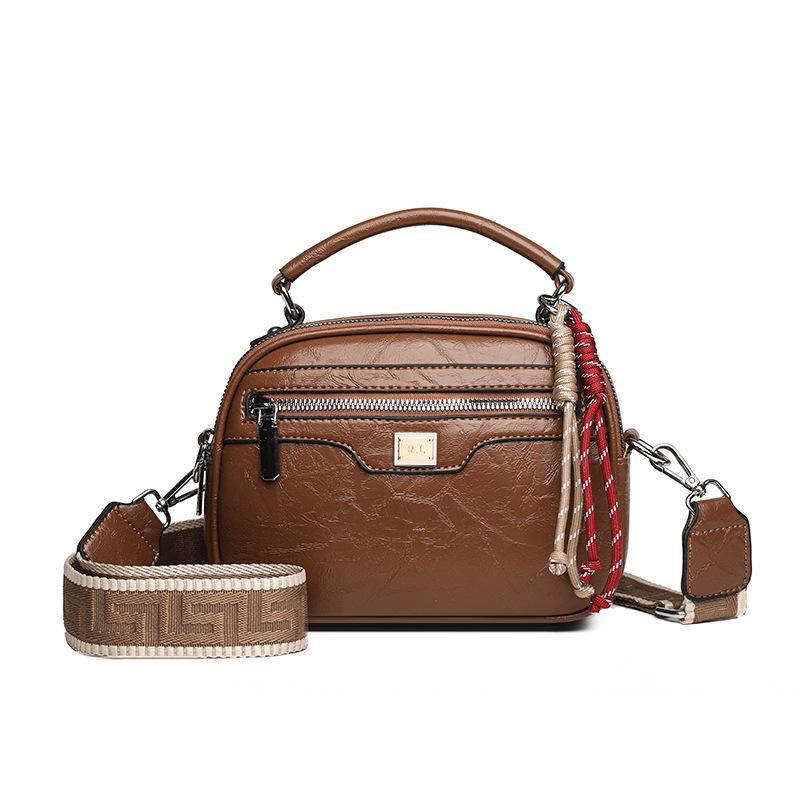 

Fashion shoulder portable messenger bag casual bag коричневый