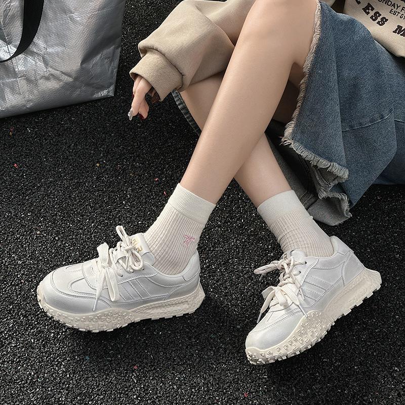 Leather women's spring new sports and leisure shoes retro thick baseplate shoes versatile and lightweight Forrest Gump shoes