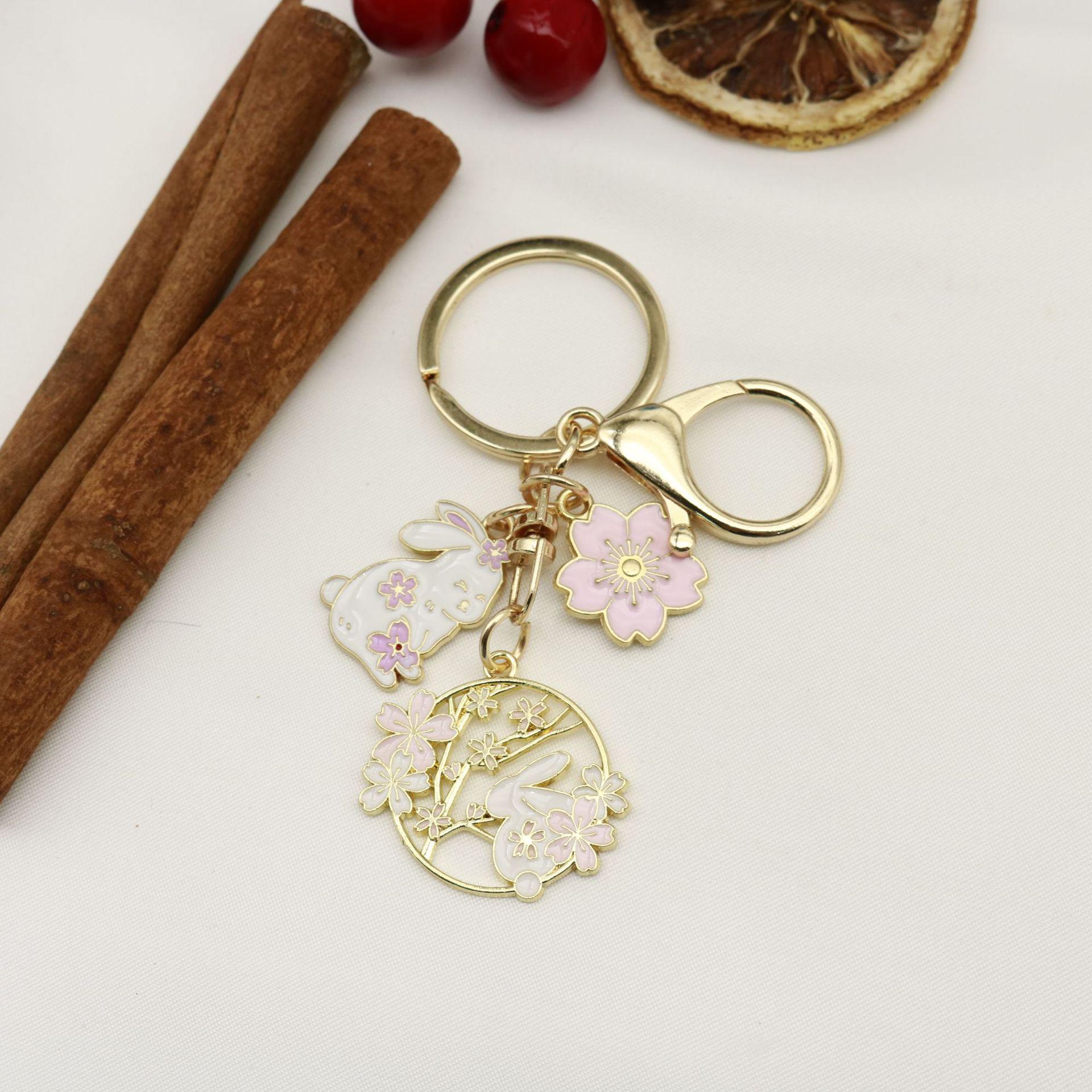 DIY Cute Rabbit Metal Keychain: Cartoon Pendant Bag Charm Gift золотой