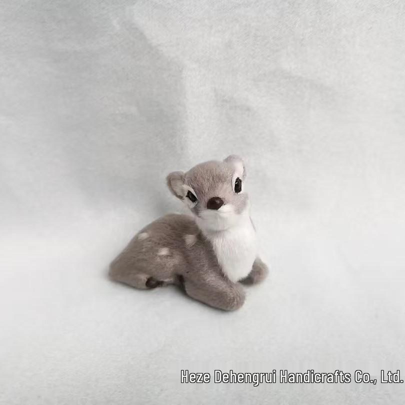 Mini Sika Deer Lying Ornament – Creative Fur Animal Model