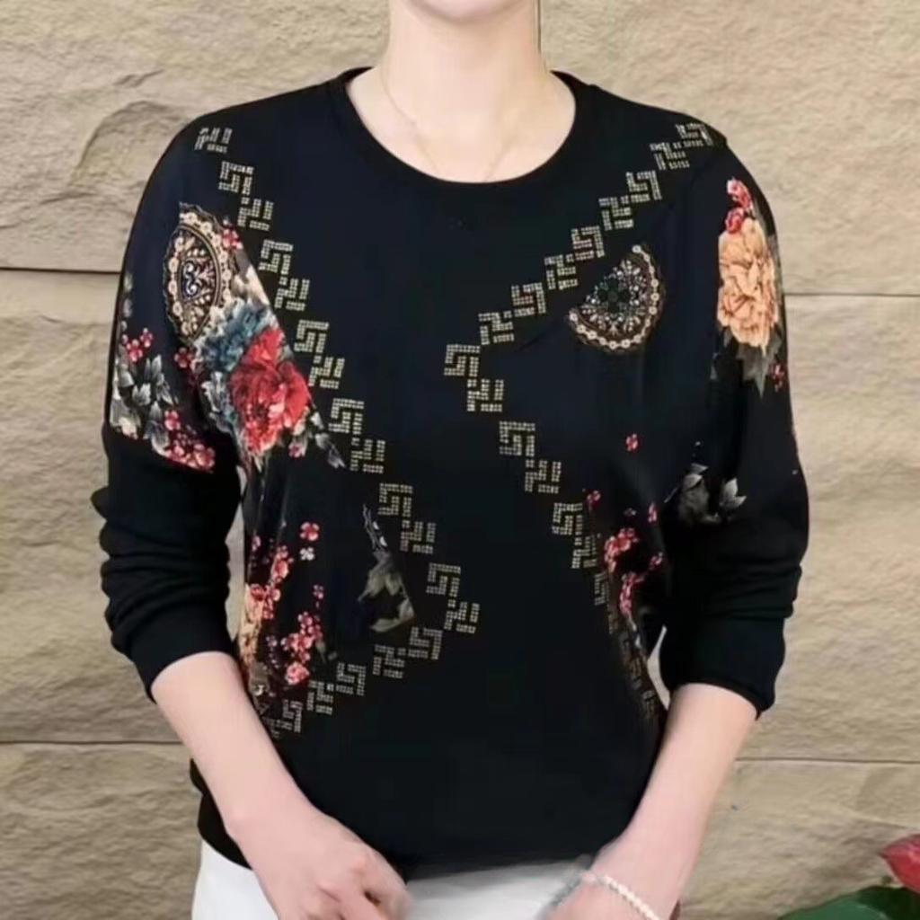 New Autumn and Winter Long-sleeved Large-size Women's Loose Belly Covering Versatile Casual Middle-aged Mother's Top