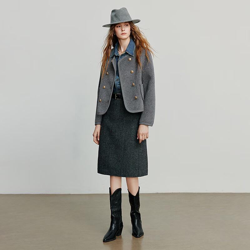 Chuyu Women's Light Luxury Double-Breasted Short Wool Coat