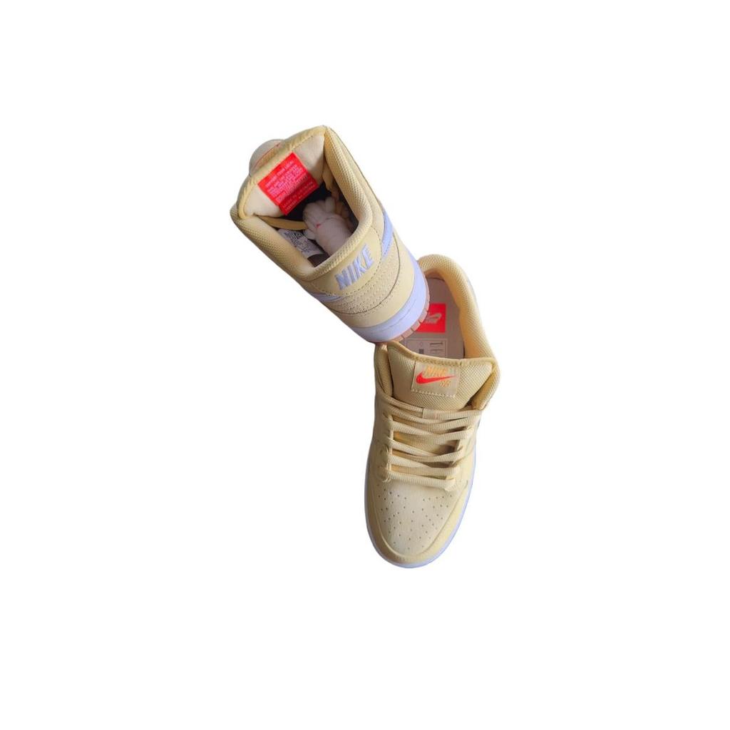 Nike Dunk Low Pro SB Saturn Gold Unisex Sneakers Yellow Sail Solar-Flare FJ1674-700
