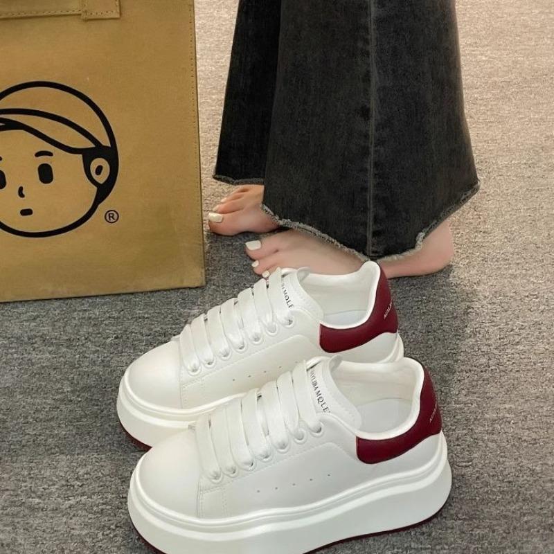 Little white shoes women's autumn versatile thick-soled small height-increasing shoes sports and leisure muffin board shoes