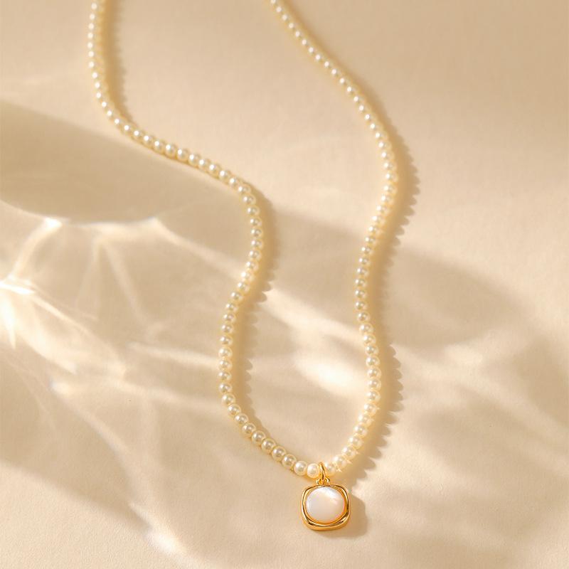 14K Gold Plated Tiny Pearl Bead Choker Necklace With Irregular Square Mother Of Pearl Pendant золотой
