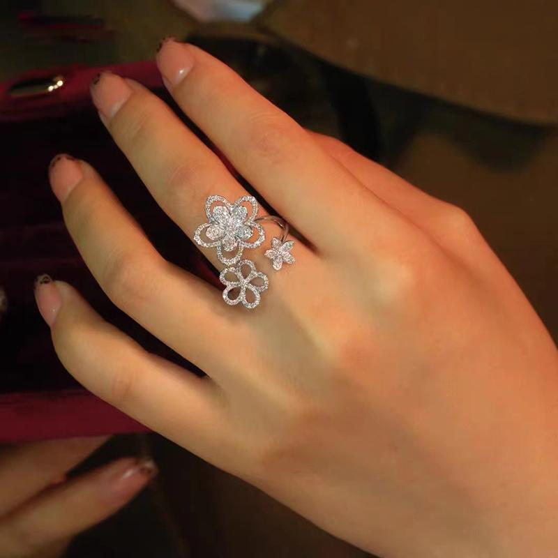 Huitan Fresh Style Flower Shaped Women Opening Ring For Party Wedding Elegant Lady Accessories Fashion Jewelry Inlaid Shiny Cz