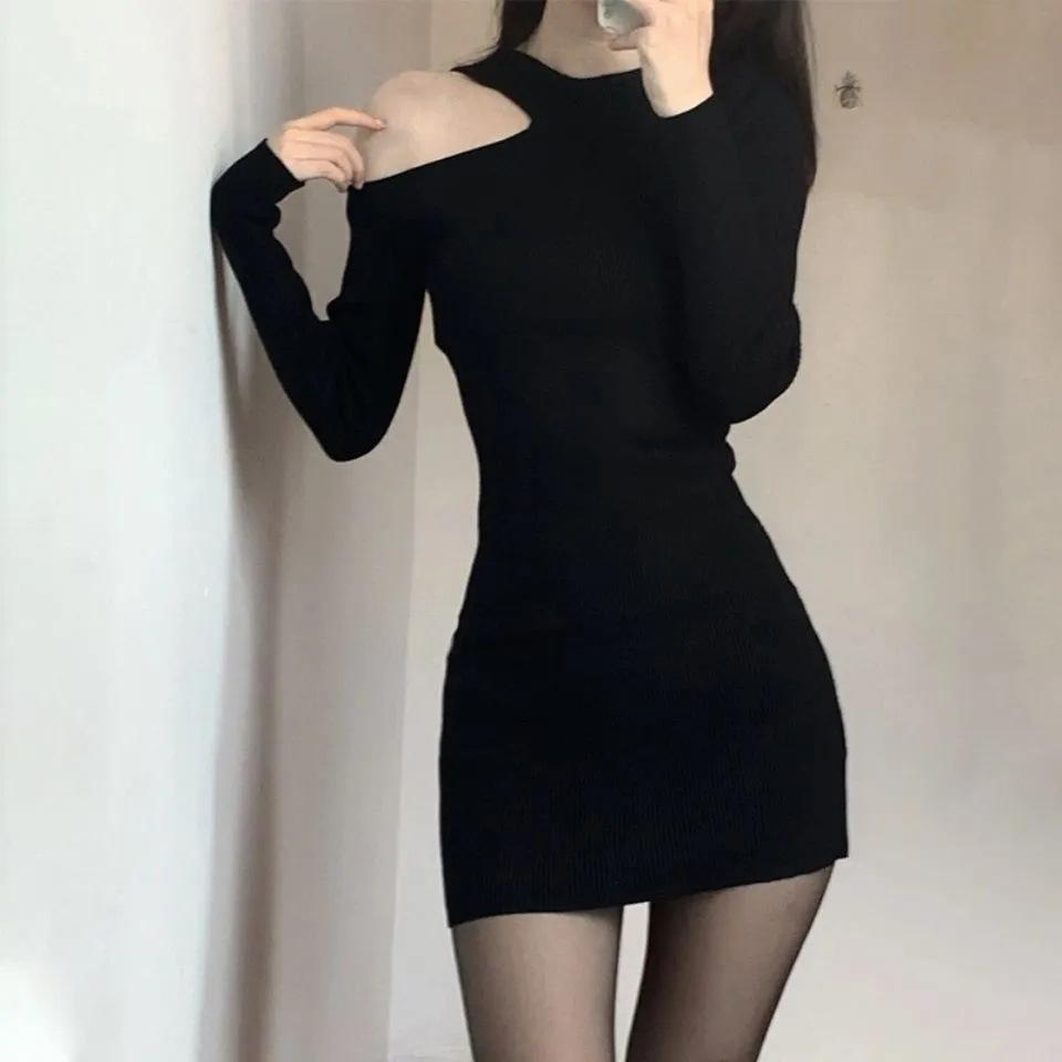 Slim-fit hip-wrapped skirt off-the-shoulder knitted dress, spring and autumn tight women's clothing, European and American hot girl skirts