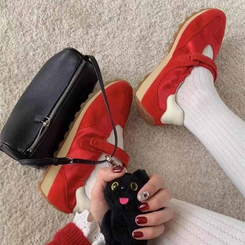 Women Shoes Flats Sport Casual Summer Sneakers New Loafers Woman 2025 Fashion Non Slip Running Shoes for Women