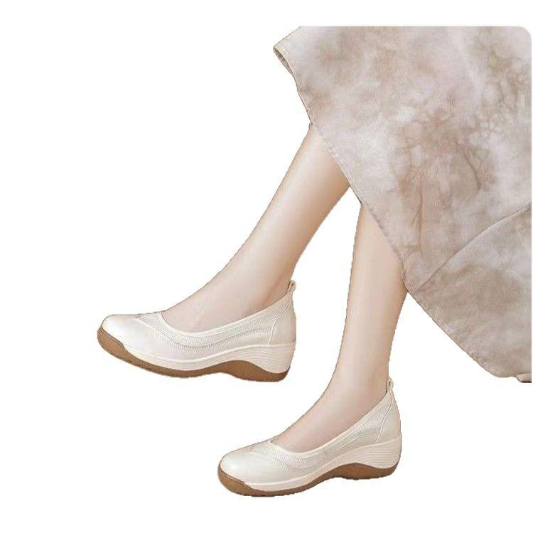 Popular soft-soled comfortable mother rocking women's shoes 2025 spring and summer new breathable casual shallow mouth single shoes lazy shoes