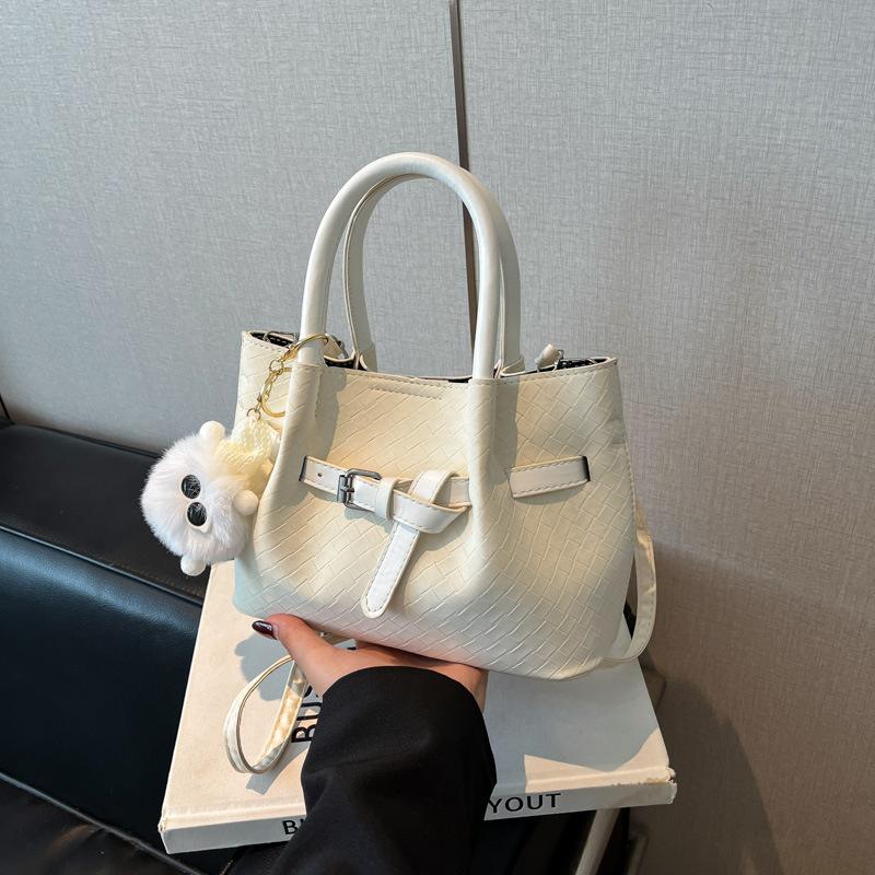 

Handbag bag women s spring new vegetable basket bucket bag slack pleated fashion shoulder messenger bag Without pendant белый