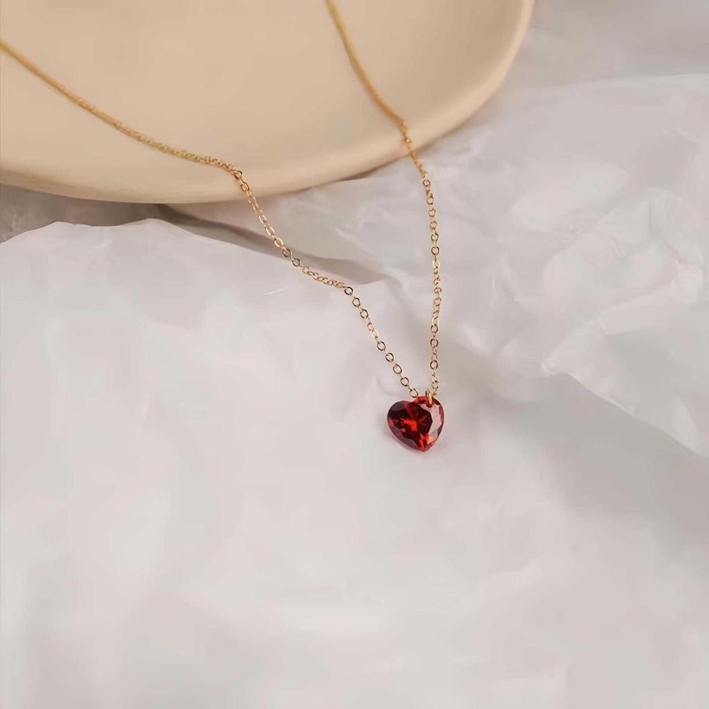 Trójwymiarowy wisiorek w kształcie czerwonego serca na łańcuszku, platerowany 18-karatowym złotem na srebrze sterlingowym, dla kobiet