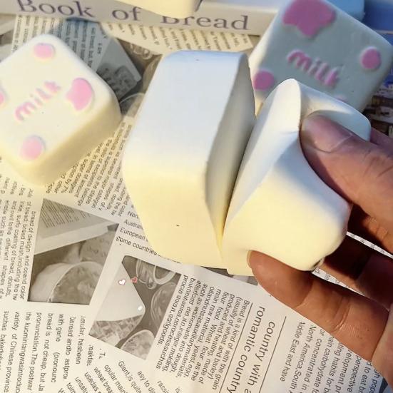 Falscher Milchziegel Quetschspielzeug Stressabbau Milchpudding Sensorisches Spielzeug Simuliertes Lebensmittel Knetspielzeug Dekompressions-Gadget