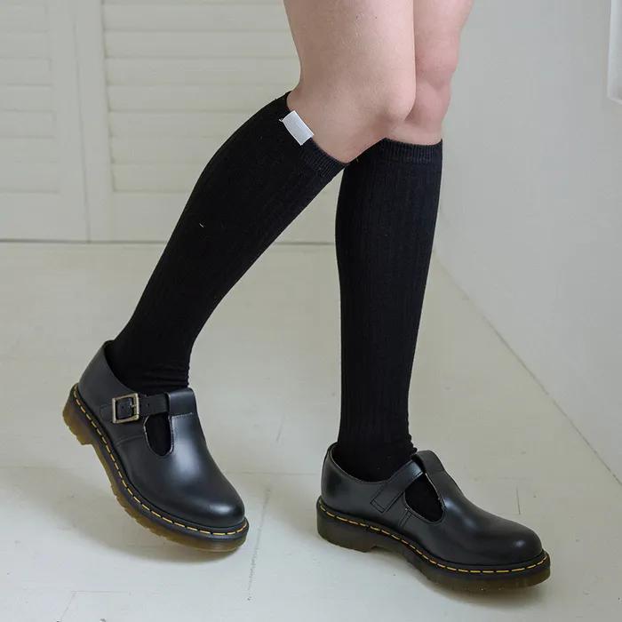 Letters Soft Knee-High Socks (Black)