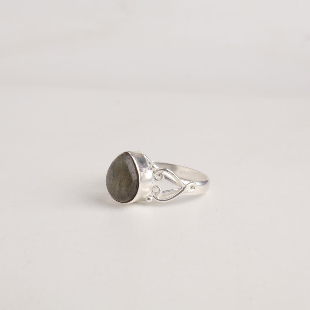 Natural Labradorite Gemstone 925 Stamped Silver Fashionable Jewelry Ring For Her RR-46-32