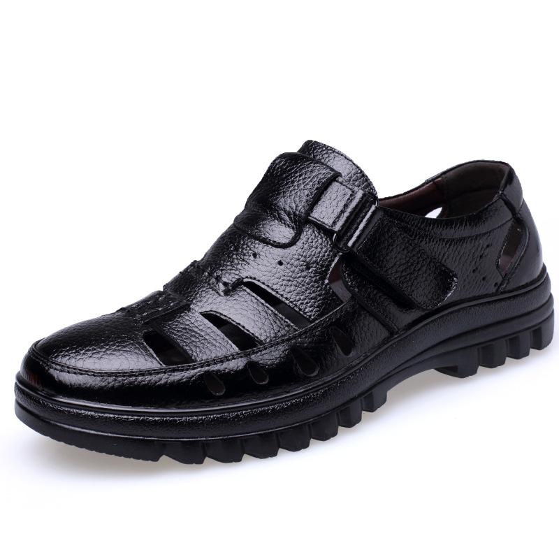 Hollow Leather Shoes Men's Leather Soft Sole Velcro Hole Hole Father Summer Sandals Breathable Men's Casual Shoes Middle-aged and Elderly