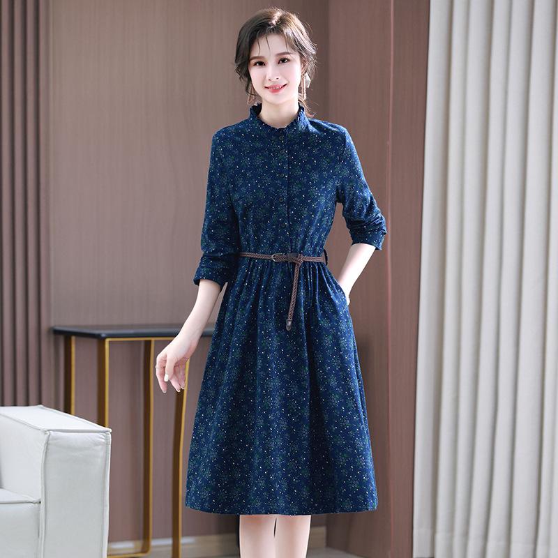 Damen Schlankmachendes Baumwoll-Blumenkleid mit Rüschenkragen - Frühling/Herbst 2025