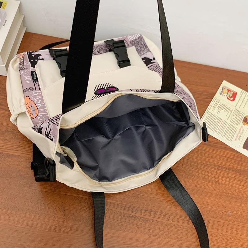New Large-capacity Make-up Bag Fashionable Handbag Women's Simple and Versatile Shoulder Messenger Bag Commuter Tote Bag