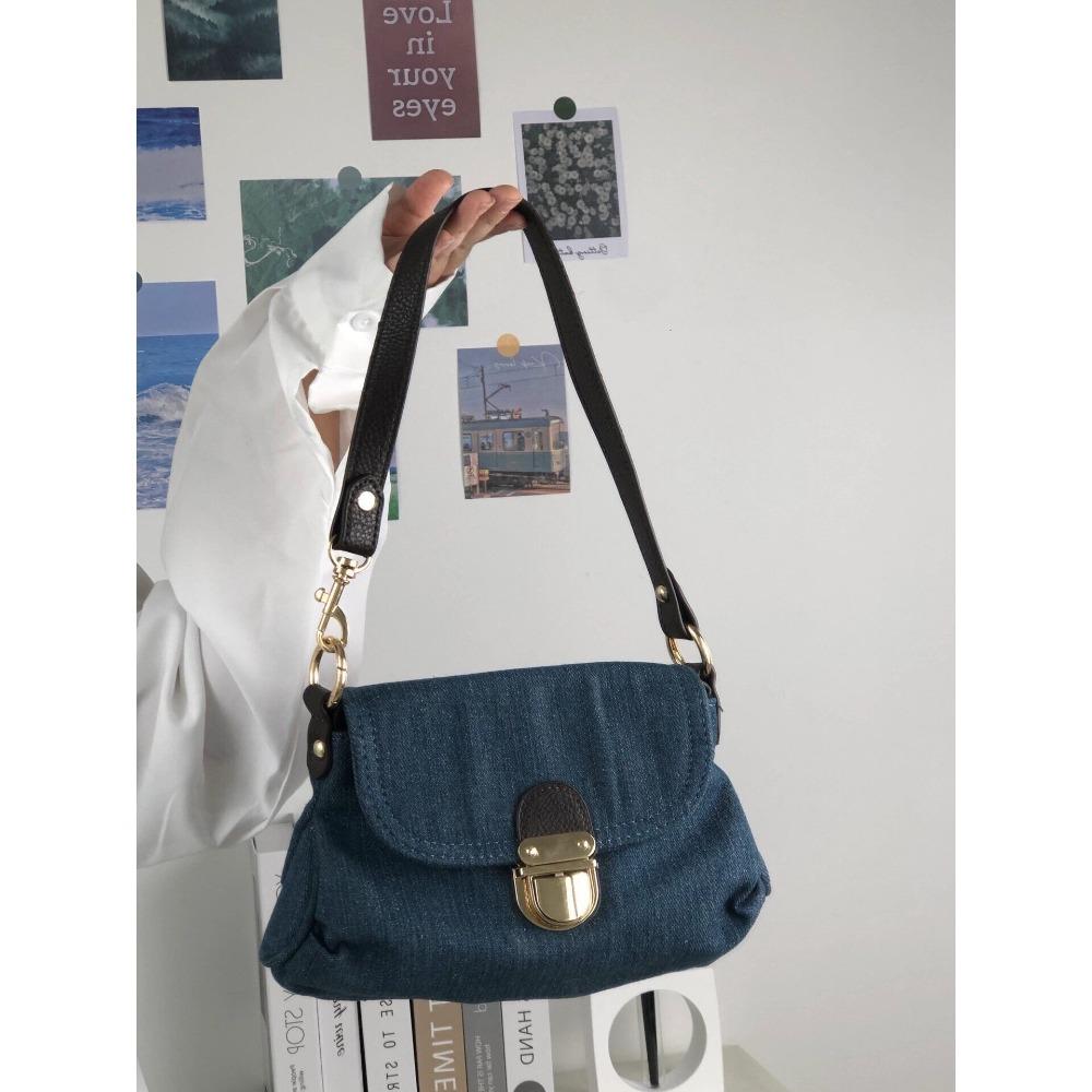

Niche Design Denim Retro Messenger Bag Women s 2026 New Korean Version of Casual Commuting Pleated Shoulder Bag Women