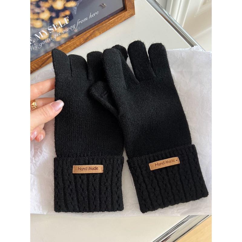 

Fashionable and Tactile Five Finger Gloves for Women Warm in Autumn and Winter Split Finger Touch Screen Opening