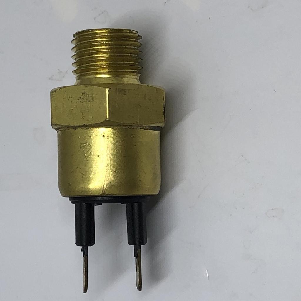 Water Tank Radiator Fan Thermostat Switch for Mercedes 0065457124