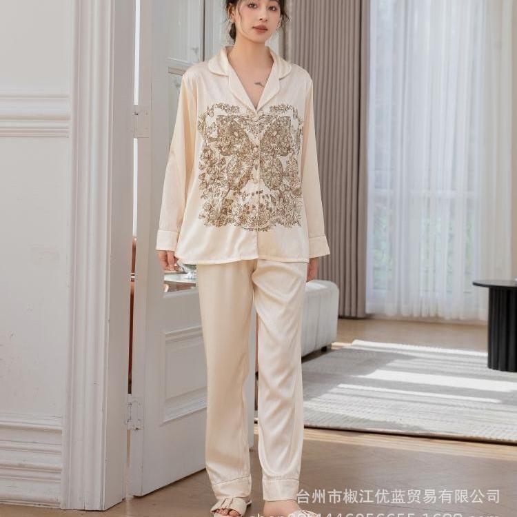 Internet-famous hot light luxury high-end ice and snow silk sweet temperament spring and autumn long-sleeve gold butterfly set loungewear pajamas
