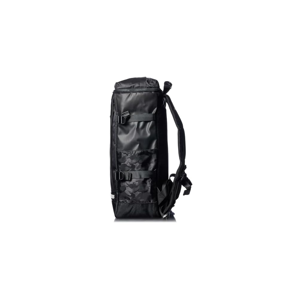 Umbro Backpack Daypack Square with PC Compartment, Bottle Pocket, and Chest Strap