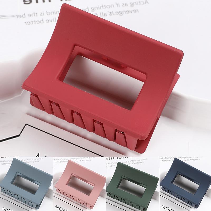 

Корейская версия новых аксессуаров для волос женские матовые текстурные зажимы для волос полые квадратные волосы 0 чёрный