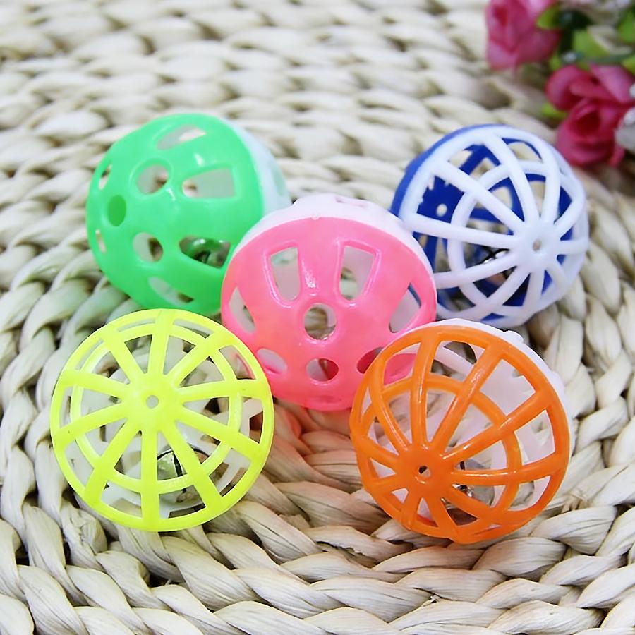 10 Stück Katzenspielzeug aus Kunststoff mit Geräuschen, runde, bunte Spielbälle mit Glöckchen und Hohlkörper