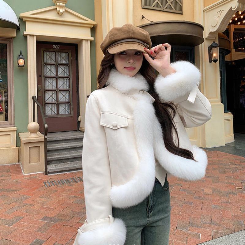 

Autumn and winter Maillard new imitation fox fur coat women s short locomotive jacket imitation suede L recommends 121-67.5 kg
